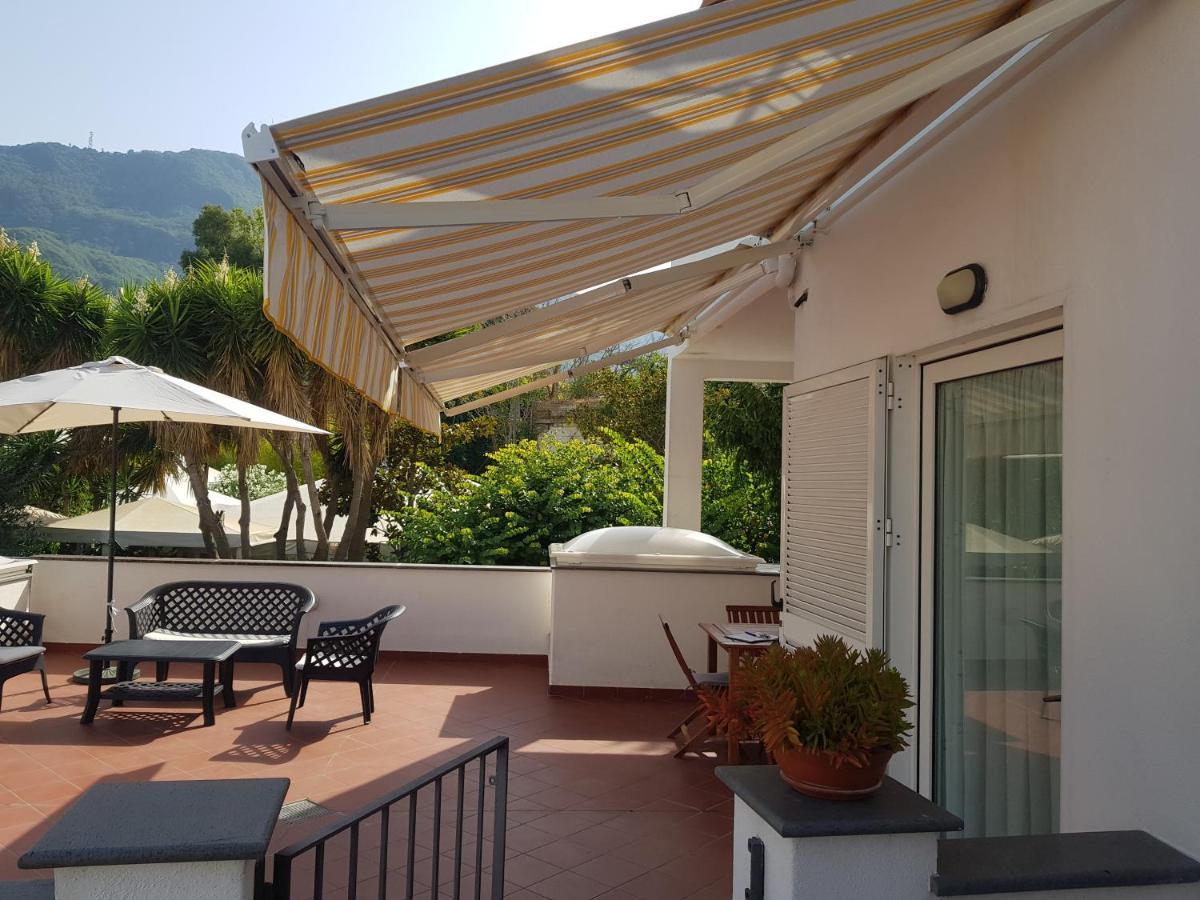 La Terrazza Dell^Ippocampo #Seaview Apartment Иския Екстериор снимка